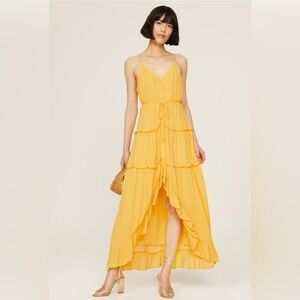 Slate and Willow Yellow Tiered Maxi Dress. Extra Small